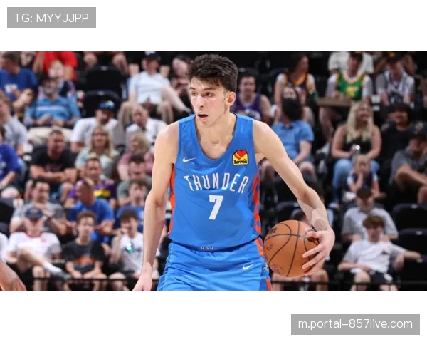 霍姆格伦近五场场均3.2次封盖 护筐威慑力重回新秀赛季水准 霍姆格伦近五场场均3.2次封盖 护筐威慑力重回新秀赛季水准